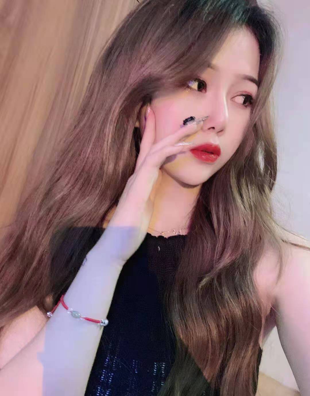 真女神真兼职~漂亮妩媚的时尚青春女郎，反应剧烈超有征服感